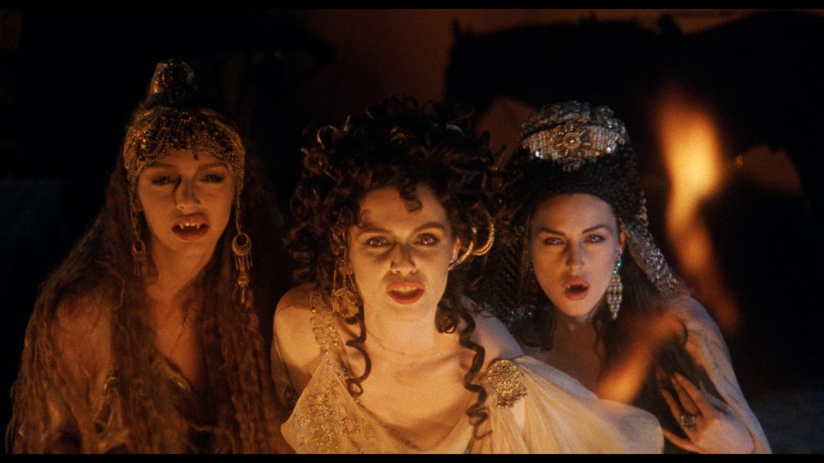Océanos de seda y brocados. Moda vampírica.